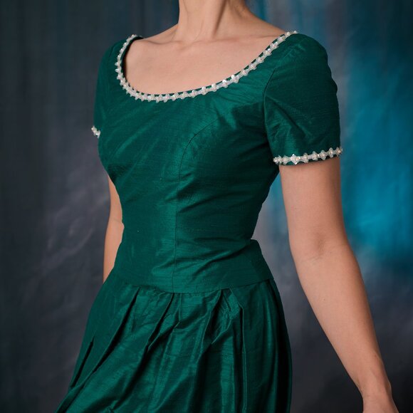 Vintage Emerald Green Raw Silk 2PC Skirt and top - Picture 5 of 10